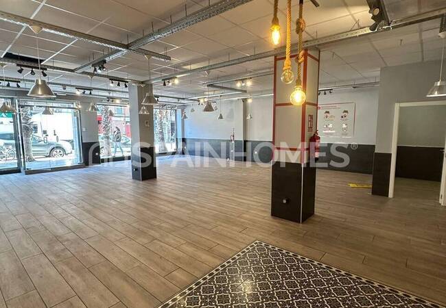 Corner-placed Business with Prime Location in Benalúa Alicante 5