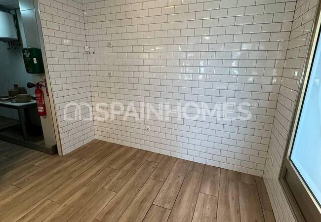 Corner-placed Business with Prime Location in Benalúa Alicante 8