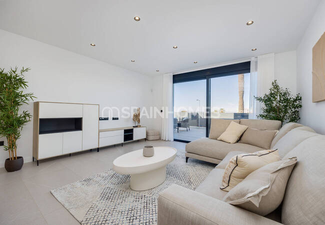 Snygga Enplanshus Med Hisnande Utsikt I Torrevieja 9