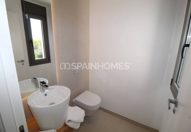 Lyxiga Hus Med Havsutsikt Till Salu I Finestrat 18