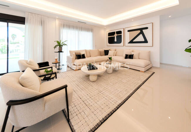 Ciudad Quesada'da Havuzlu ve Teraslı Villa 4