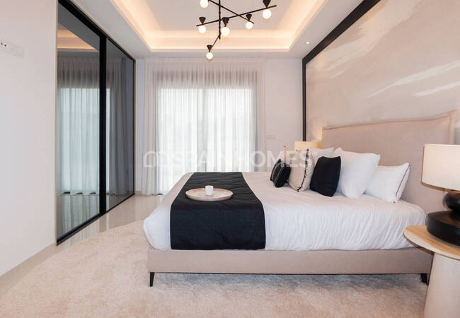 Ciudad Quesada'da Havuzlu ve Teraslı Villa 16