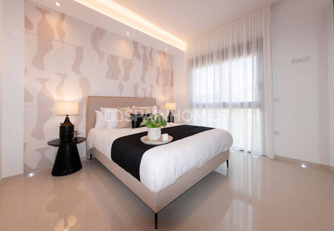 Ciudad Quesada'da Havuzlu ve Teraslı Villa 19