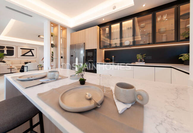 Ciudad Quesada'da Havuzlu ve Teraslı Villa 8