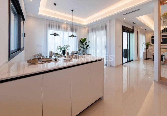 Ciudad Quesada'da Havuzlu ve Teraslı Villa 11