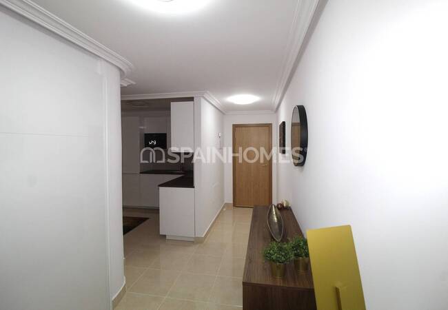 Torrevieja'da Denize Yakın, Verandalı ve Balkonlu Daire 21