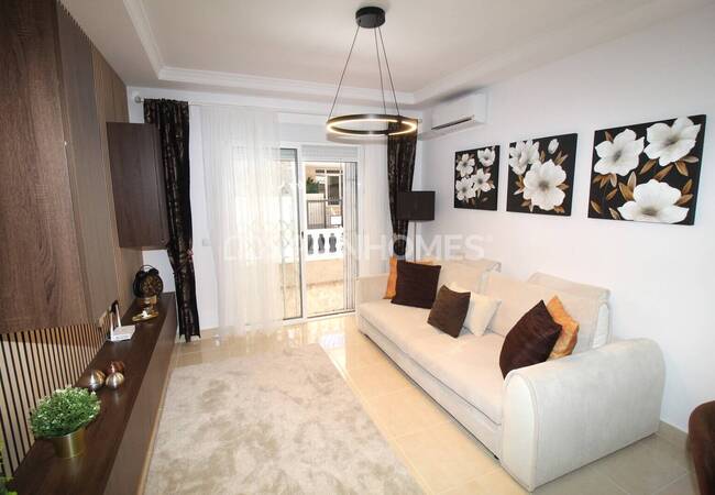 Torrevieja'da Denize Yakın, Verandalı ve Balkonlu Daire 4