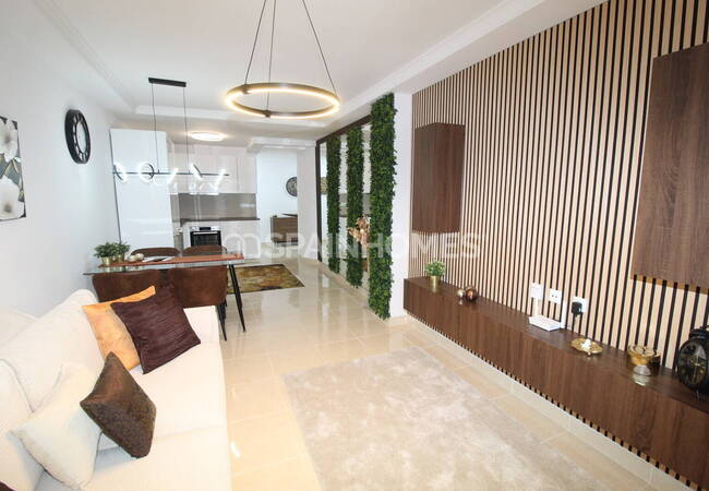 Torrevieja'da Denize Yakın, Verandalı ve Balkonlu Daire 5