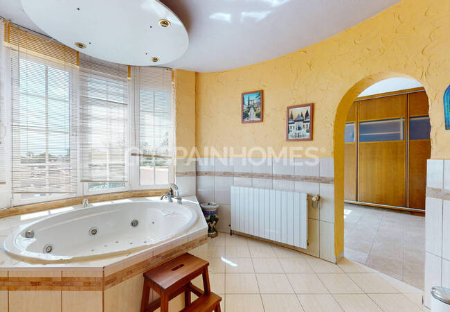 Huis Met 5 Slaapkamers, Tuin En Jacuzzi In Orihuela Costa 62