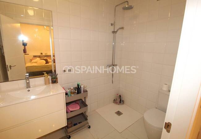 Huis Met 5 Slaapkamers, Zwembad En Solarium In Villamartin Orihuela 21