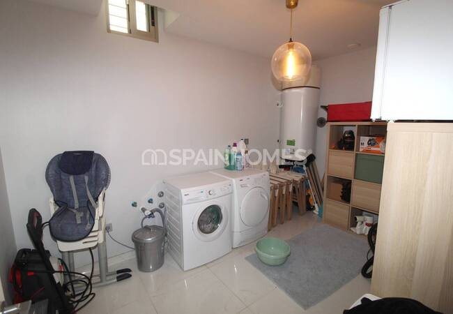 Huis Met 5 Slaapkamers, Zwembad En Solarium In Villamartin Orihuela 25