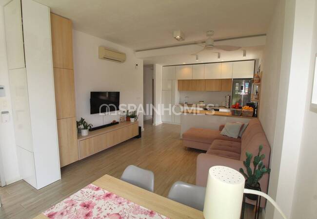 Stylish Detached House with Pool in La Zenia Alicante 14