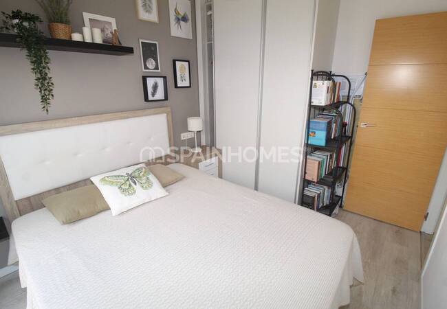 Stylish Detached House with Pool in La Zenia Alicante 20