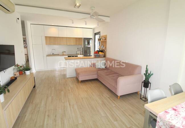 Stylish Detached House with Pool in La Zenia Alicante 12