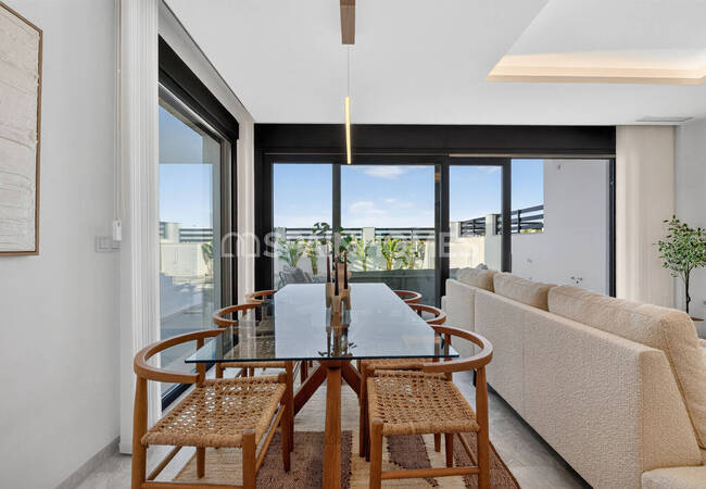 Newly-built Villas with Gym and Private Pools in Torrevieja 37