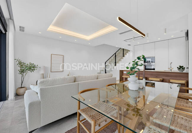 Newly-built Villas with Gym and Private Pools in Torrevieja 35