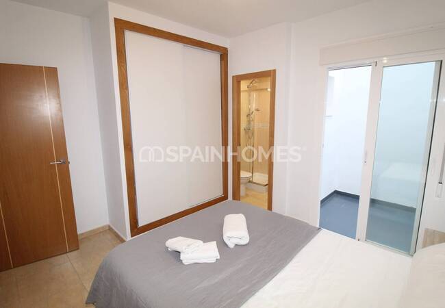 3-bedroom Flat with Pool Access in Santa Pola Alicante 26