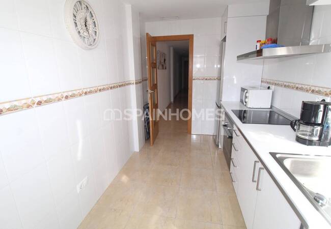 3-bedroom Flat with Pool Access in Santa Pola Alicante 18