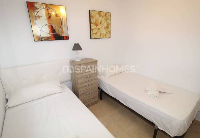 3-bedroom Flat with Pool Access in Santa Pola Alicante 20