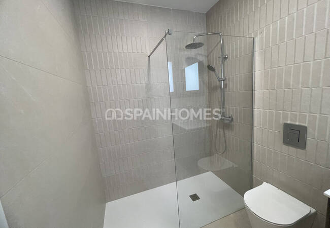 3-bedroom Villas with Pools and Gardens in Almoradí 32