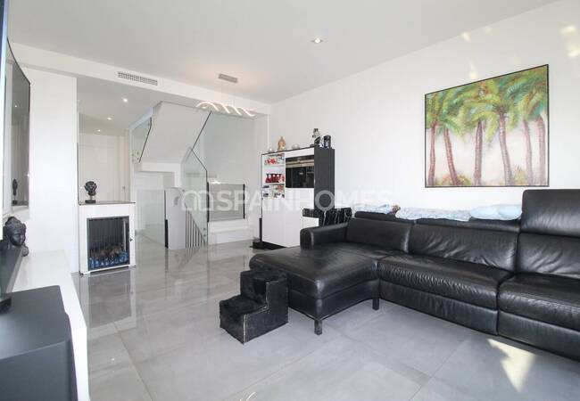 Detached House with Pool Near the Sea in Torrevieja Alicante 15