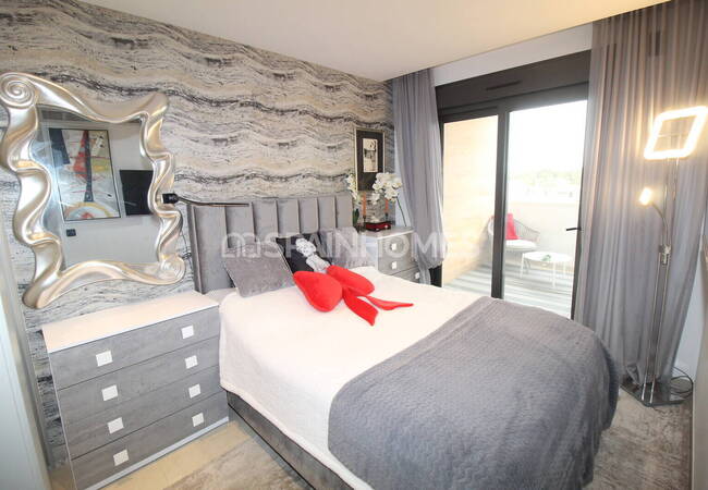 Люкс-квартира с общим бассейном и видом на море в Ориуэле 20