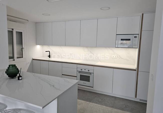 Стильные квартиры с общим бассейном и садом в Торревьехе 13