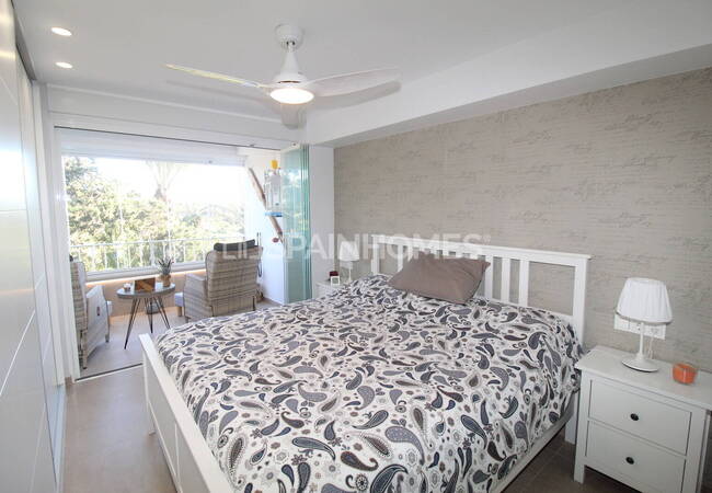 Punta Prima, Alicante’de Plaja Yakın Deniz Manzaralı Daire 17