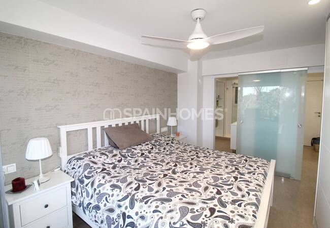 Punta Prima, Alicante’de Plaja Yakın Deniz Manzaralı Daire 18