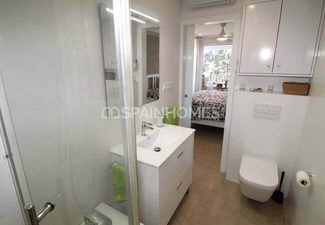 Punta Prima, Alicante’de Plaja Yakın Deniz Manzaralı Daire 20