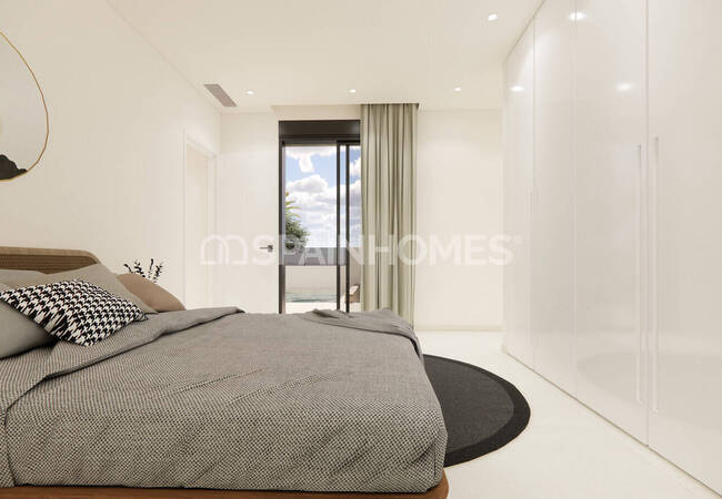 Alicante Dolores'te Olanaklara Yakın Sitede Havuzlu Villalar 16