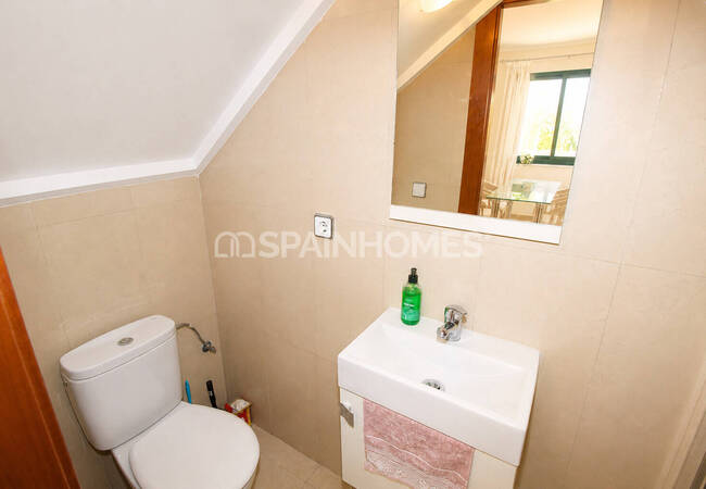 Semi-detached Villa with Extensive Facilities in Rojales Alicante 32