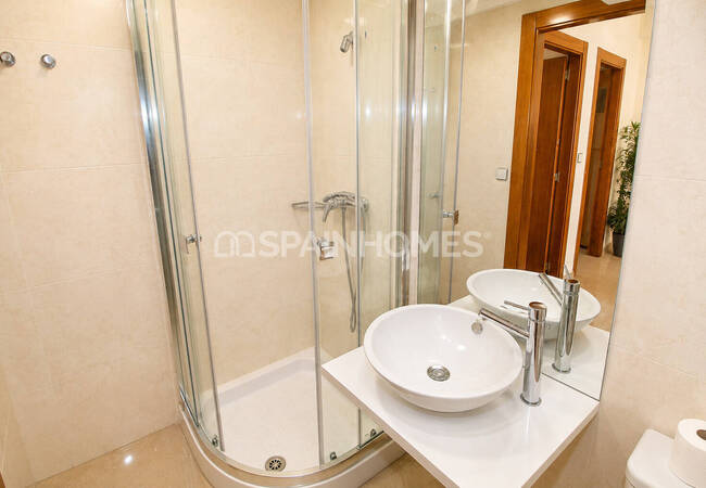 3-bedroom Townhouse with Communal Pool in Rojales 23