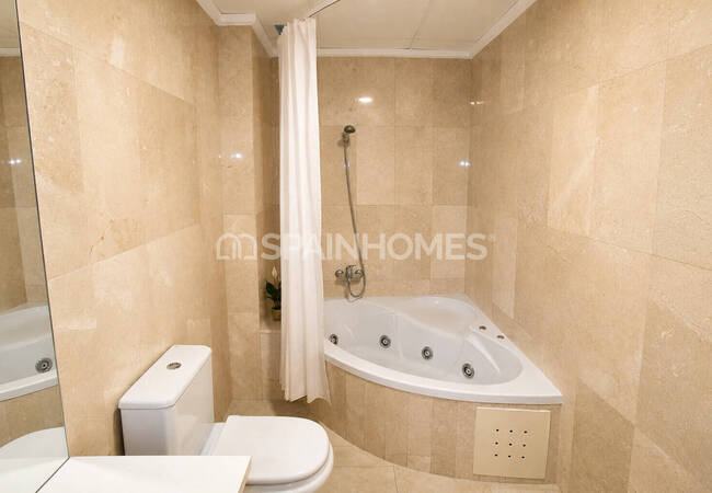 3-bedroom Townhouse with Communal Pool in Rojales 20