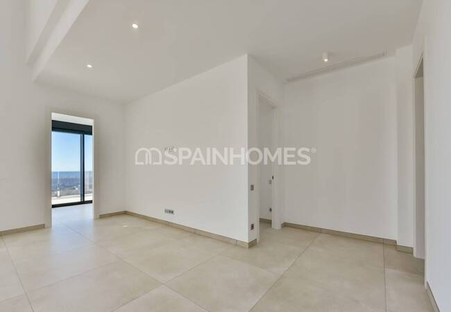 Detached 8-bedroom Villa with Pool in Finestrat Alicante 49