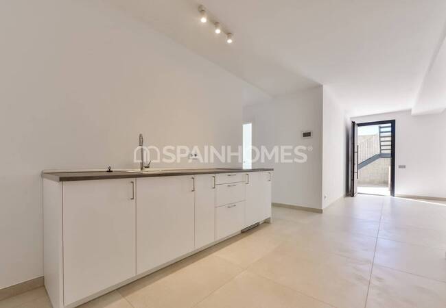 Detached 8-bedroom Villa with Pool in Finestrat Alicante 42