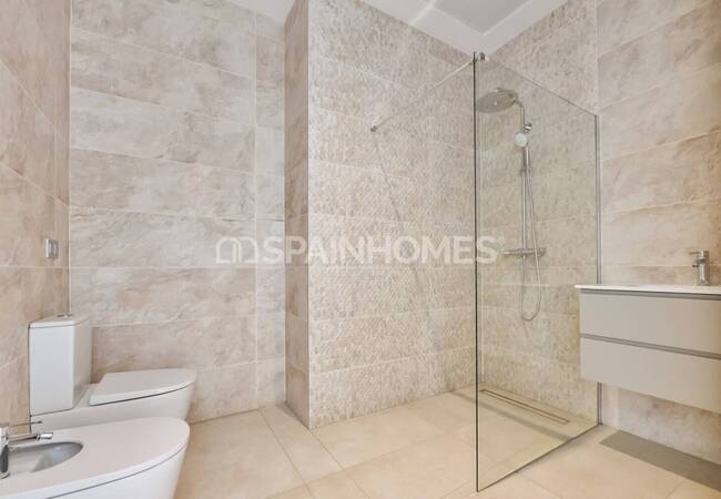 Detached 8-bedroom Villa with Pool in Finestrat Alicante 53
