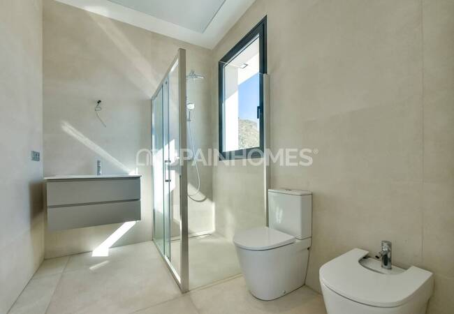 Detached 8-bedroom Villa with Pool in Finestrat Alicante 57