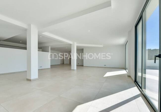 Detached 8-bedroom Villa with Pool in Finestrat Alicante 25