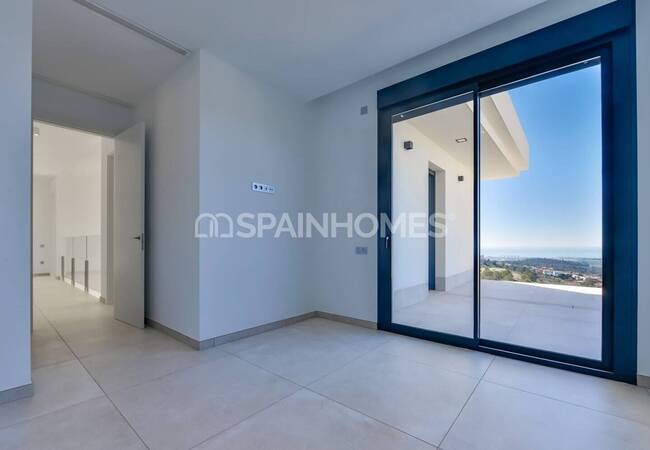 Detached 8-bedroom Villa with Pool in Finestrat Alicante 33