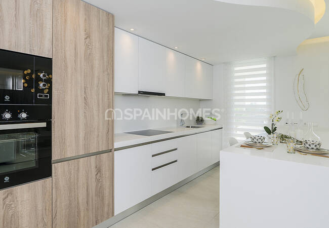 Cádiz Apartments with Effective Thermal and Acoustic Insulation