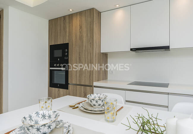 Cádiz Apartments with Effective Thermal and Acoustic Insulation