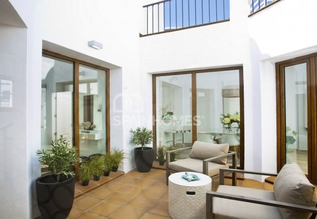 Golf and Sea Views 3 Bedrooms Villas in Estepona Malaga 11