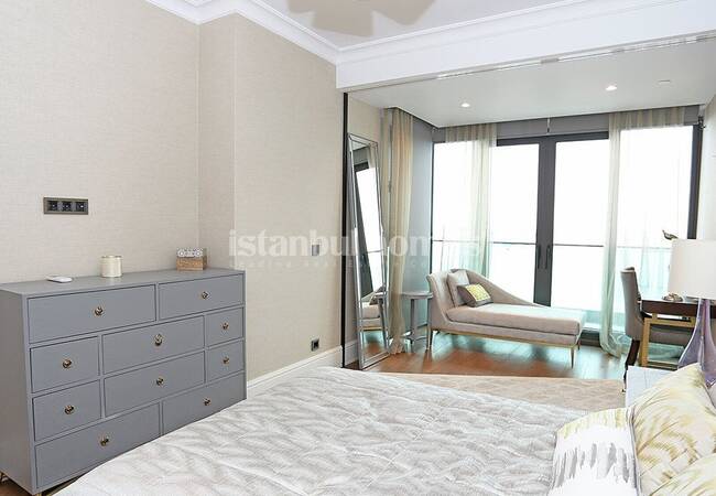 Zeytinburnu'nda Özel Marina ve Deniz Manzaralı Daireler 26