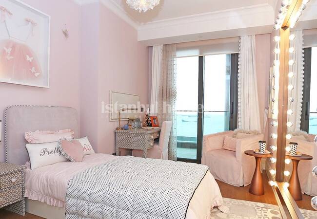 Zeytinburnu'nda Özel Marina ve Deniz Manzaralı Daireler 24