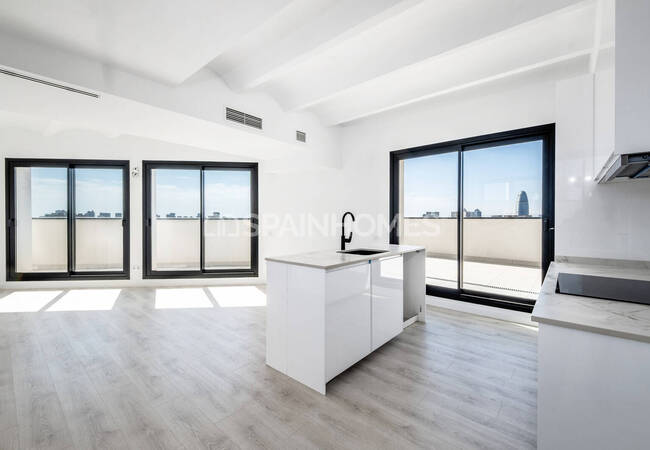 Properties in a Complex with Swimming Pool in Barcelona Andreu 9