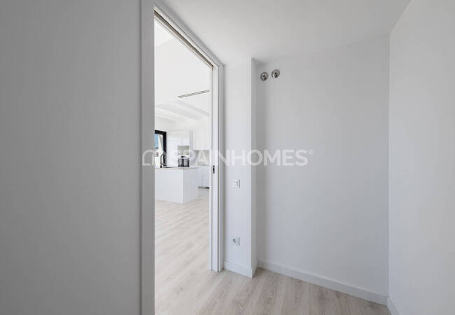 Properties in a Complex with Swimming Pool in Barcelona Andreu 15
