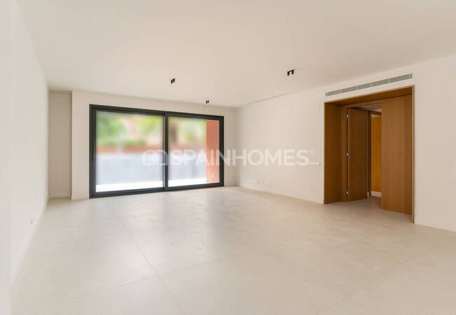 Luxury Flats Near Turo Parc and Barcelona Center 3