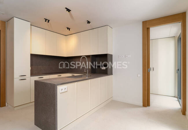 Luxury Flats Near Turo Parc and Barcelona Center 8