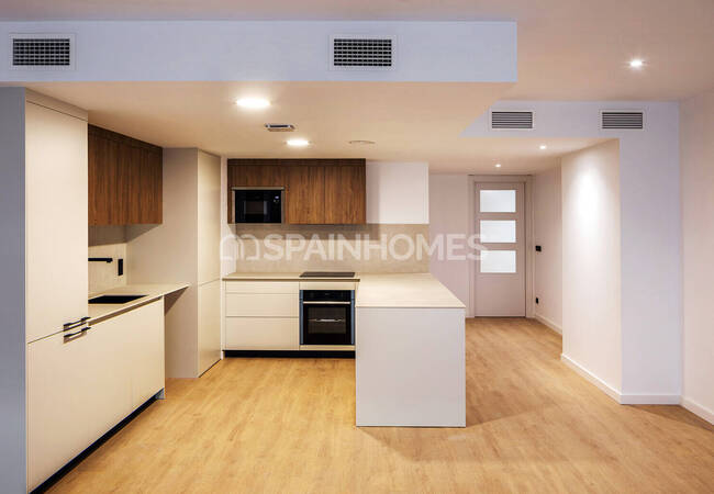 Elegante Apartamento Con Piscina Y Balcón En Barcelona 7